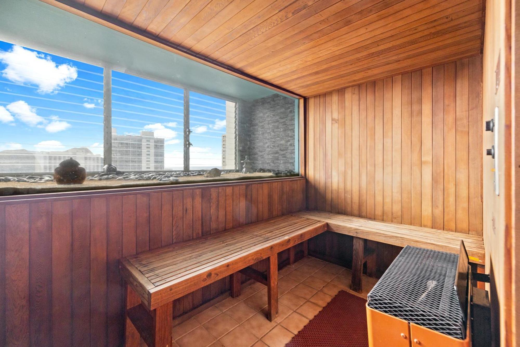 Steps To Waikiki Beach! Newly Renovated With 75" Tv 檀香山 外观 照片