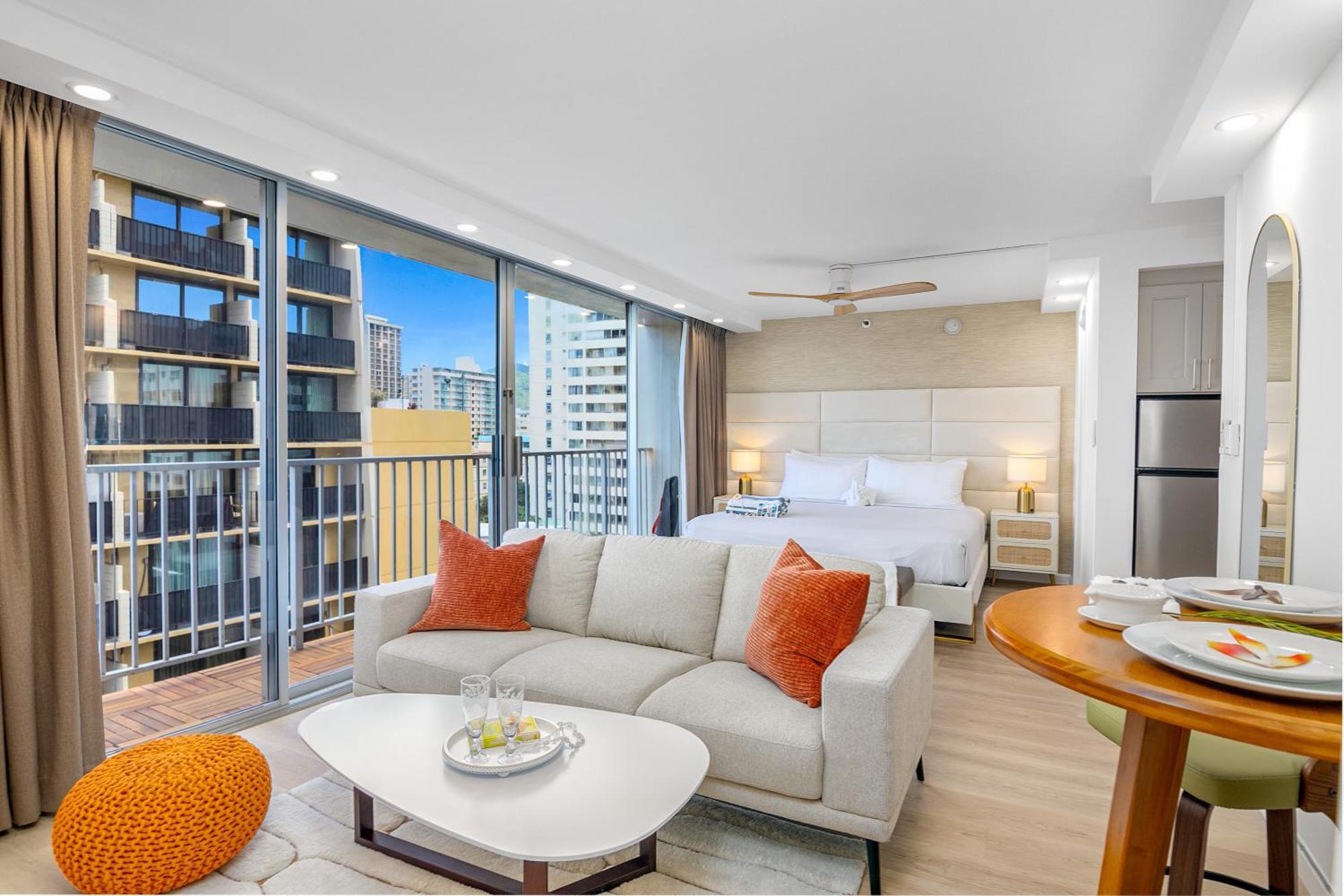 Steps To Waikiki Beach! Newly Renovated With 75" Tv 檀香山 外观 照片